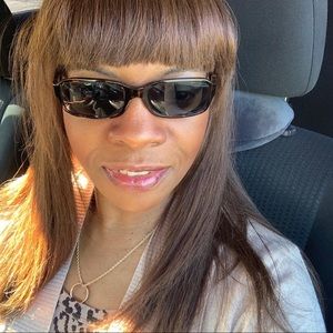 Meet your Posher, Carol